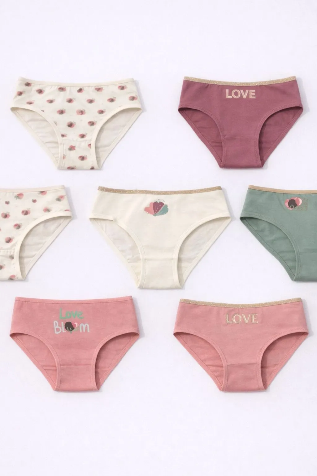 Набор из 7 трусов