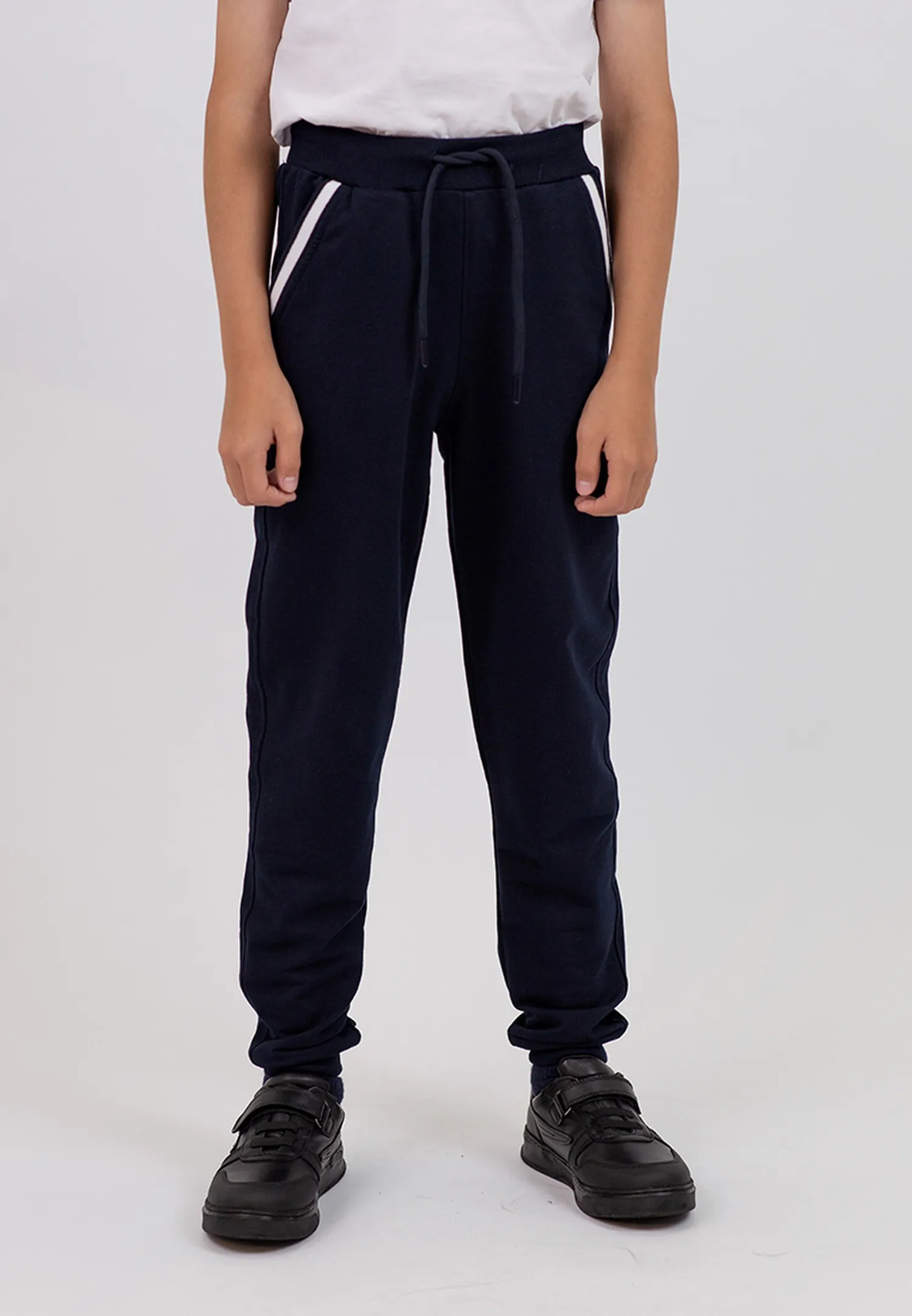 Спортивные брюки