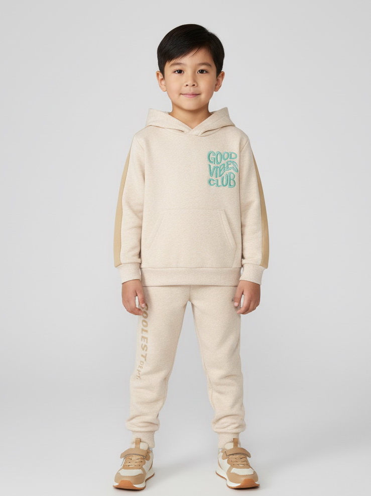 Спортивный костюм