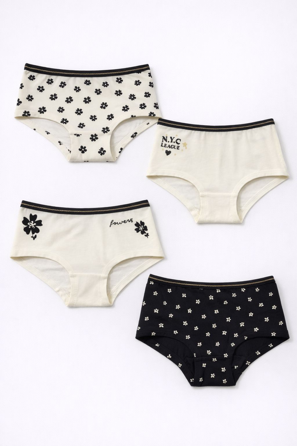 Набор из 4 трусов