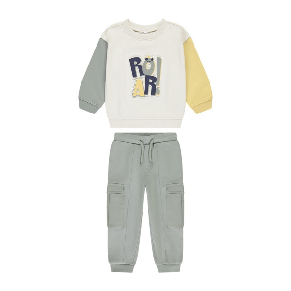 Спортивный костюм