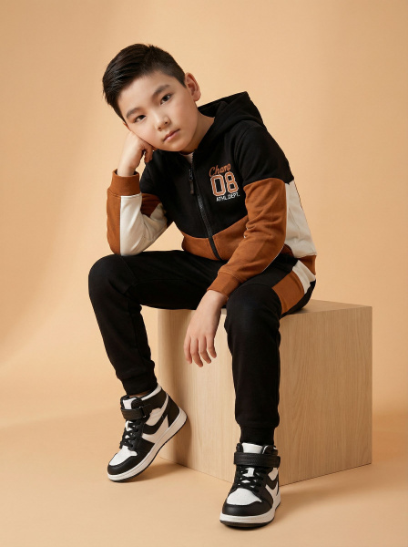 Спортивный костюм