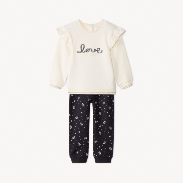 Спортивный костюм