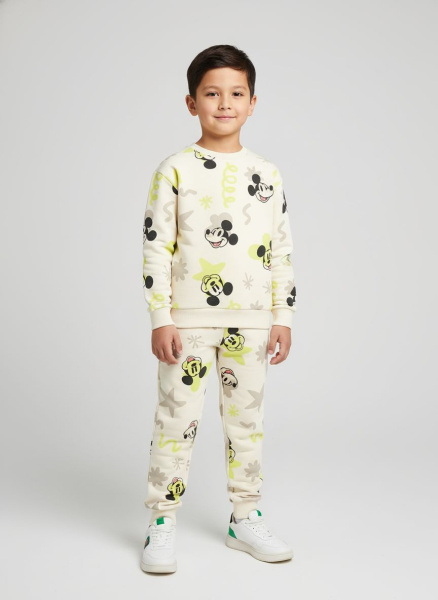 Спортивный костюм