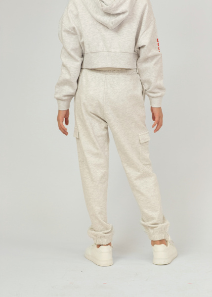 Спортивные брюки