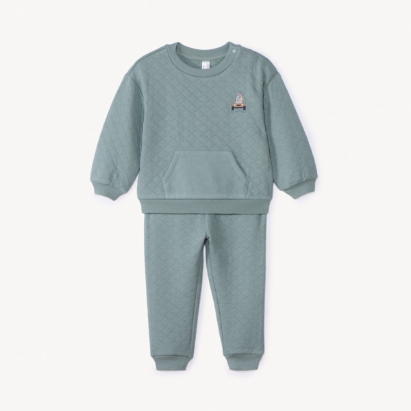 Спортивный костюм