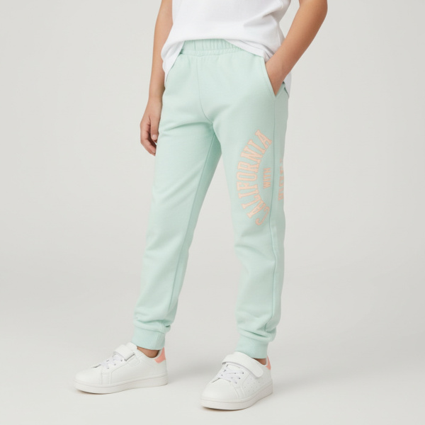 Спортивные брюки