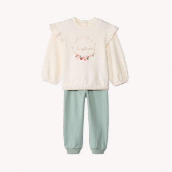 Спортивный костюм