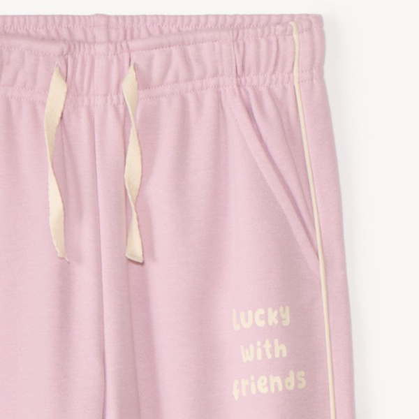 Спортивные брюки