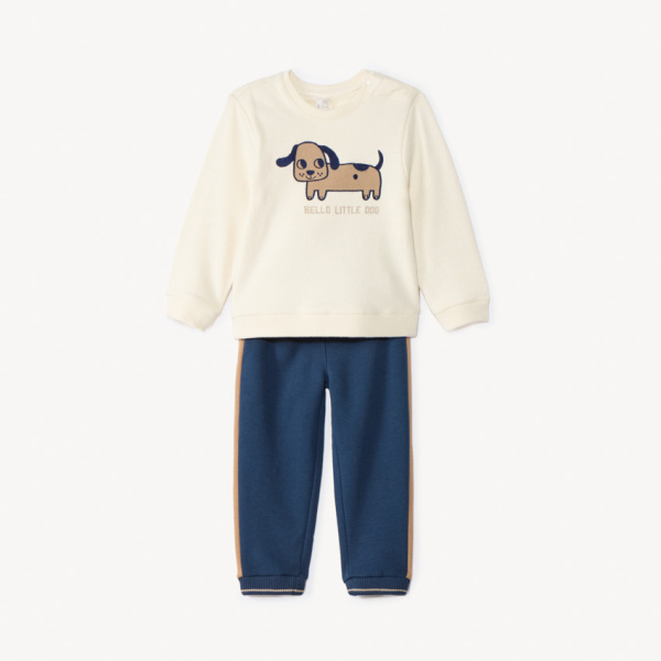 Спортивный костюм