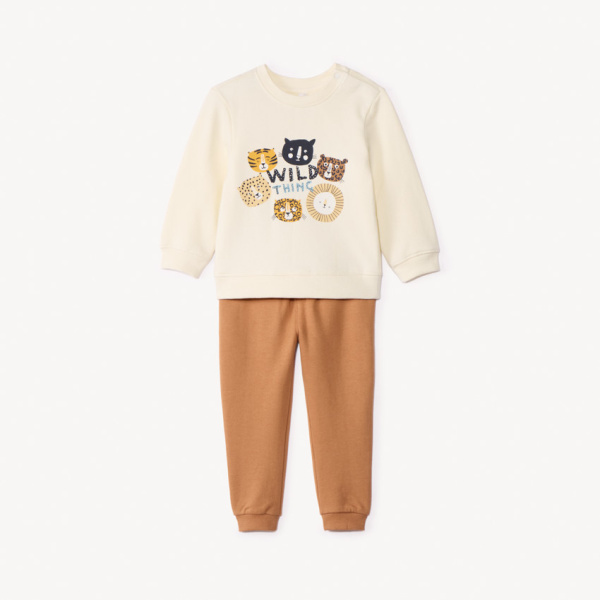 Спортивный костюм