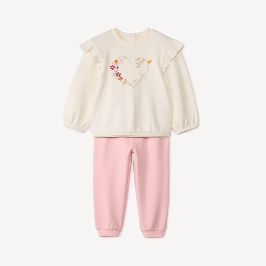 Спортивный костюм