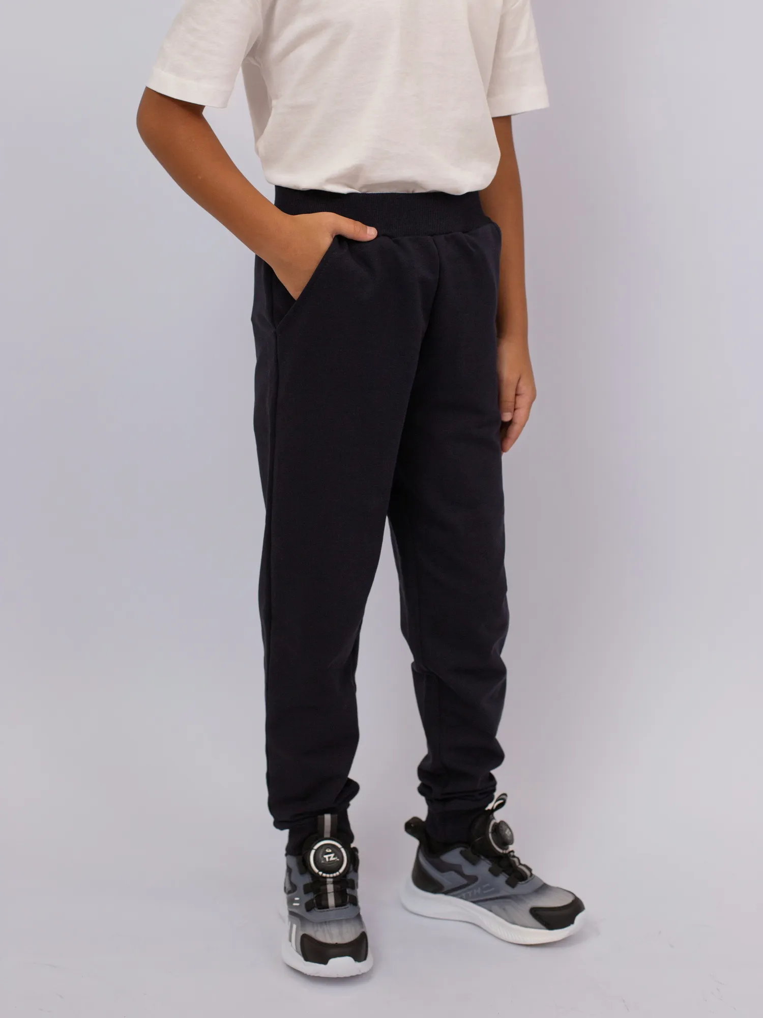 Спортивные брюки